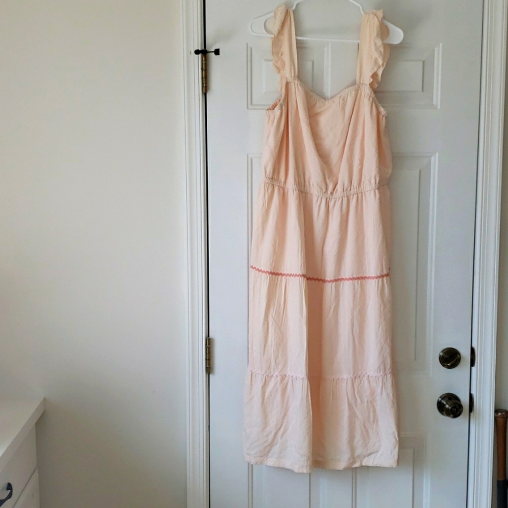 Lauren Conrad dress in Peach, size XL